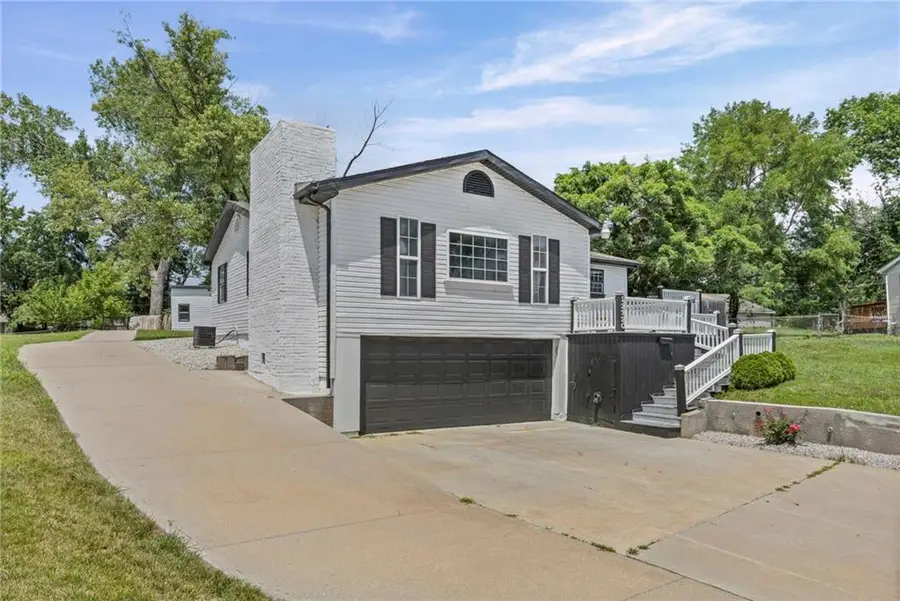 12720 W 55th Terrace, Shawnee, KS 66216 - #3