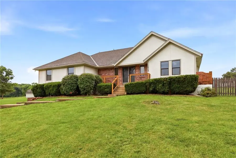 1008 Ne Remington Court, Lees Summit, MO 64086 - #2
