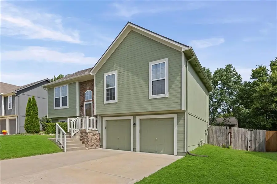 1010 NW Scenic Drive, Grain Valley, MO 64029 - #2