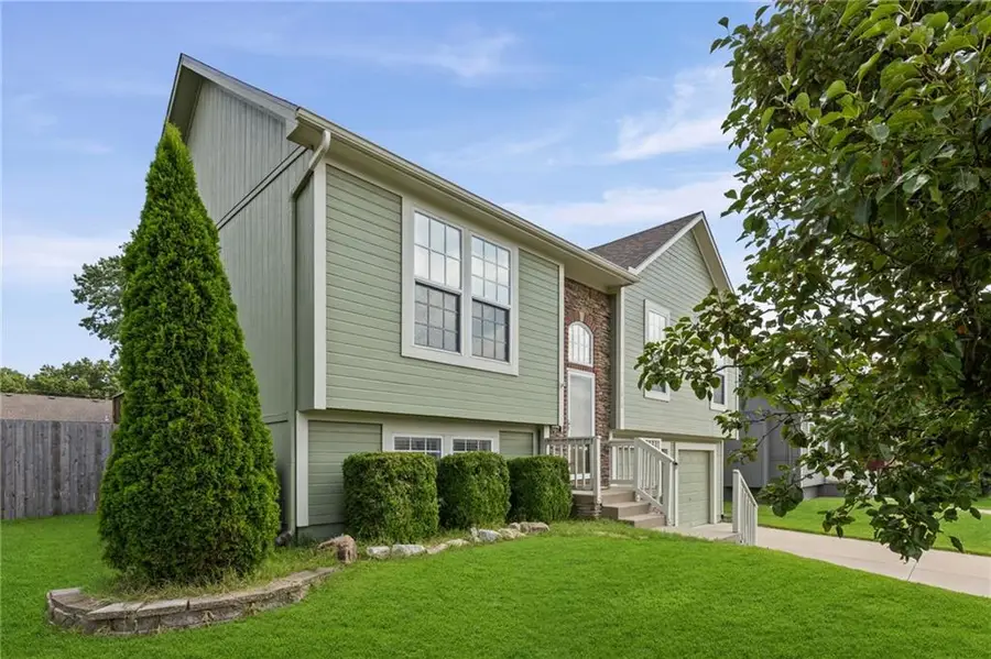 1010 NW Scenic Drive, Grain Valley, MO 64029 - #3