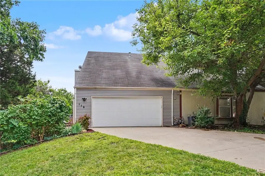118 Glenview Drive, Lawrence, KS 66049 - #2