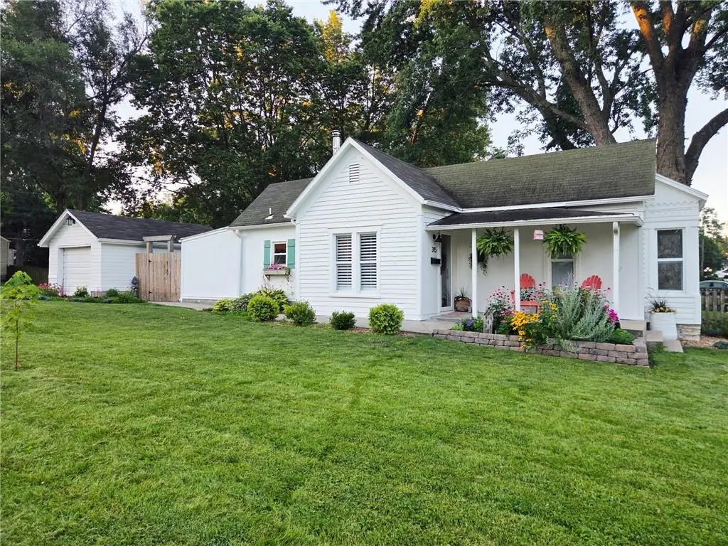 315 NE Douglas Street, Lees Summit, MO 64063 - #1
