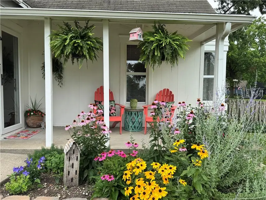 315 NE Douglas Street, Lees Summit, MO 64063 - #3