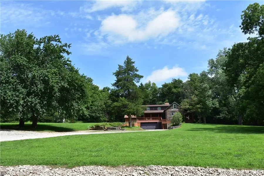 33380 W 399 Street, Osawatomie, KS 66064 - #2