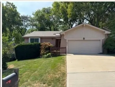 6325 W 52nd Street, Mission, KS 66202 - #1