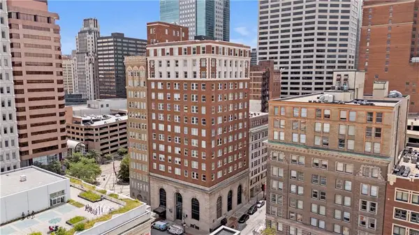 21 W 10th Street #9C, Kansas City, MO 64105