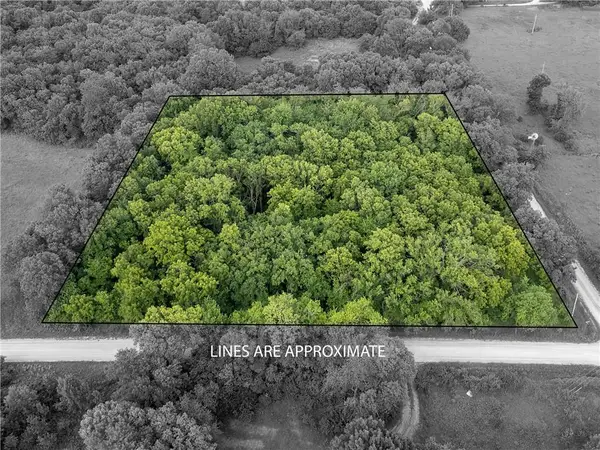1705 Pawnee Road, Pomona, KS 66076