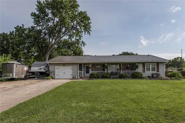 409 E Franklin Street, Pomona, KS 66076