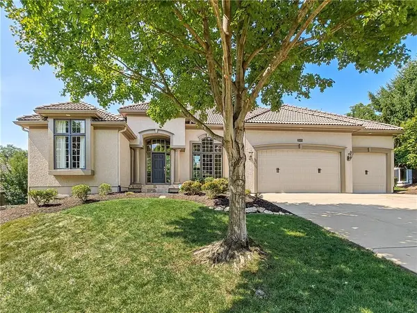 20405 W 88th Street, Lenexa, KS 66220