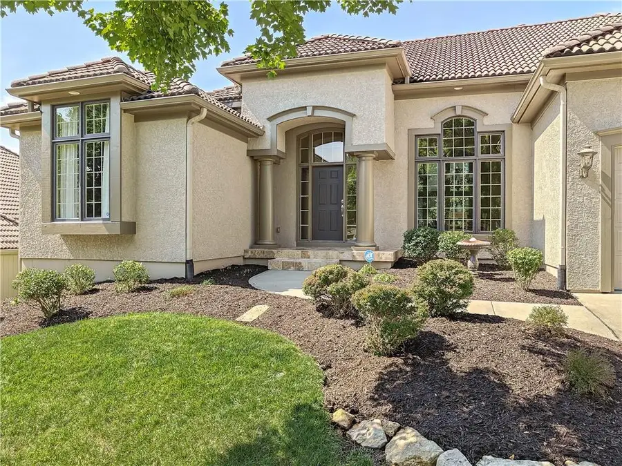 20405 W 88th Street, Lenexa, KS 66220 - #2