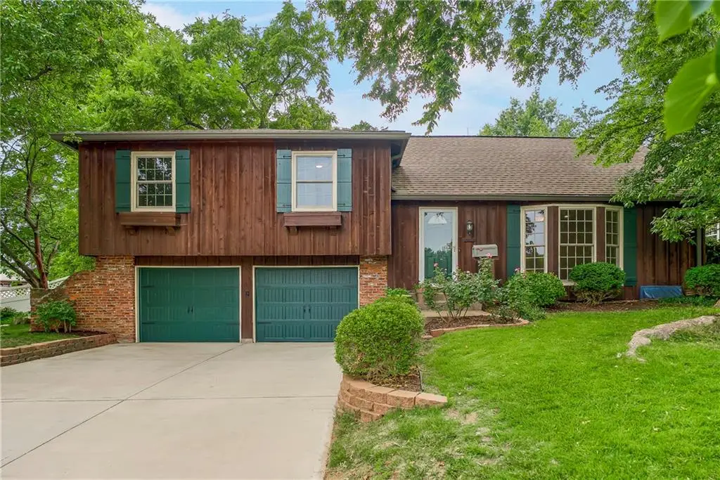 10006 Linden Street, Overland Park, KS 66207 - #1