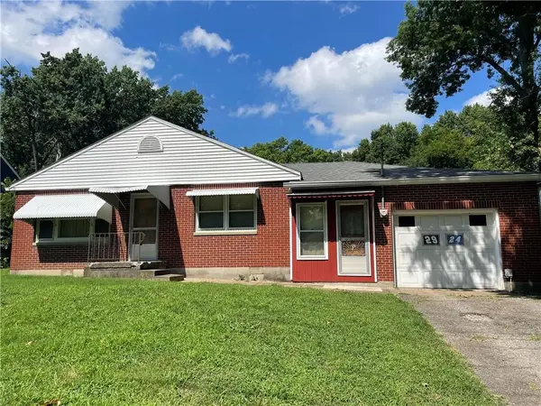 2924 Shrine Park Road, Leavenworth, KS 66048