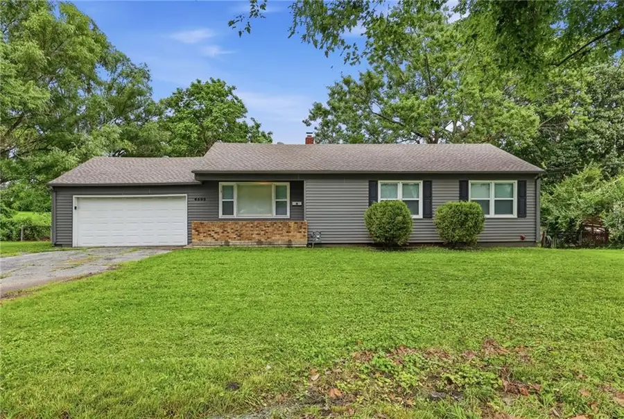 6505 Overton Avenue, Kansas City, MO 64133 - #2
