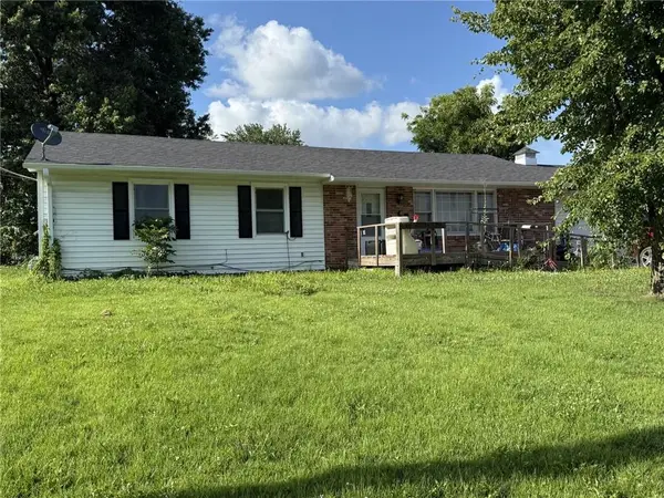 10 W 14th Street, Carrollton, MO 64633