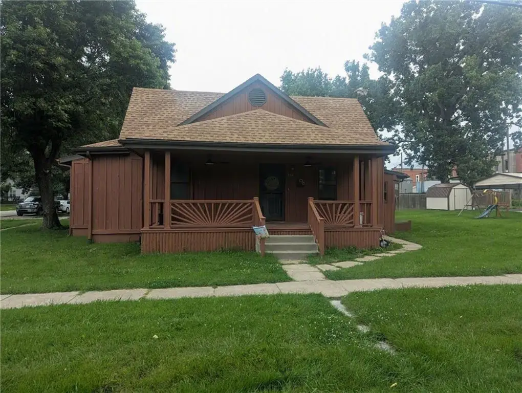 104 S 4th Street, Garden City, MO 64747 - #1
