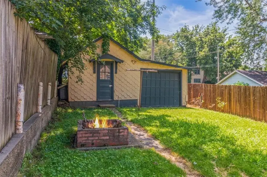 721 Olive Street, Leavenworth, KS 66048 - #2