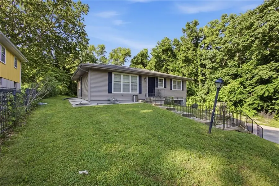 3165 Longwood Avenue, Kansas City, KS 66104 - #3