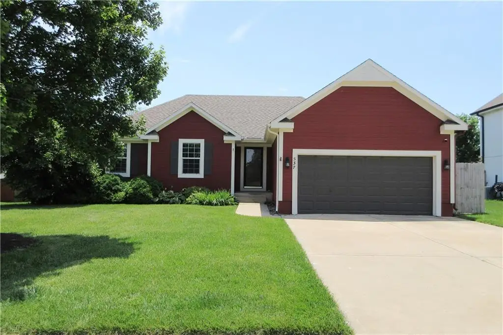 537 E Cheyenne Street, Gardner, KS 66030 - #1