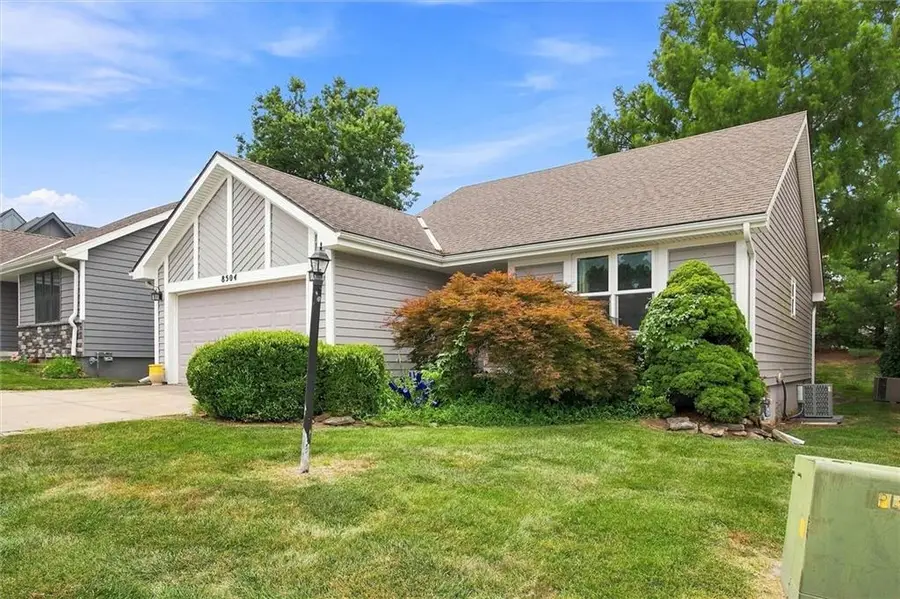 8504 NW Chatham Avenue, Kansas City, MO 64154 - #2