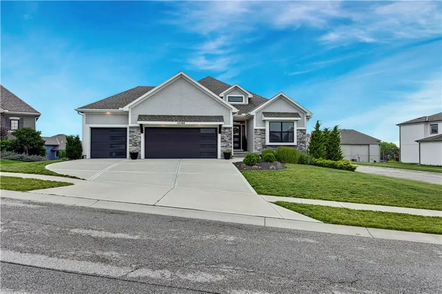 17104 Bradshaw Street, Overland Park, KS 66221 - #2