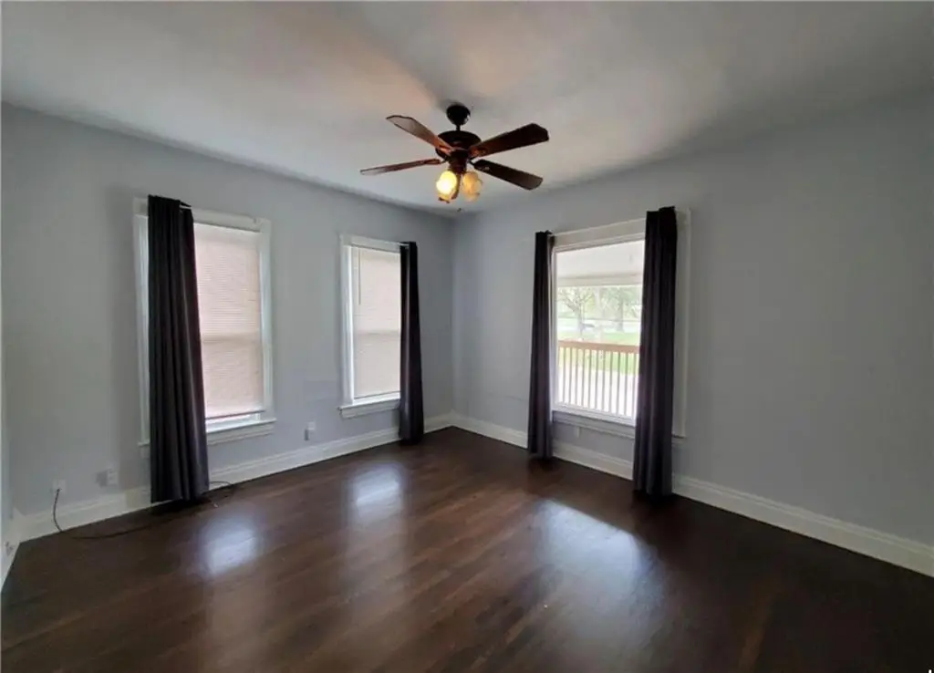2727 Vine Street, Kansas City, MO 64109 - #1