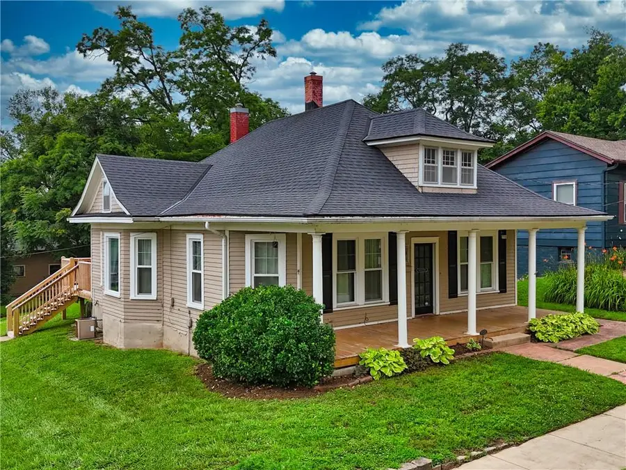 603 Walnut Street, Weston, MO 64098 - #2