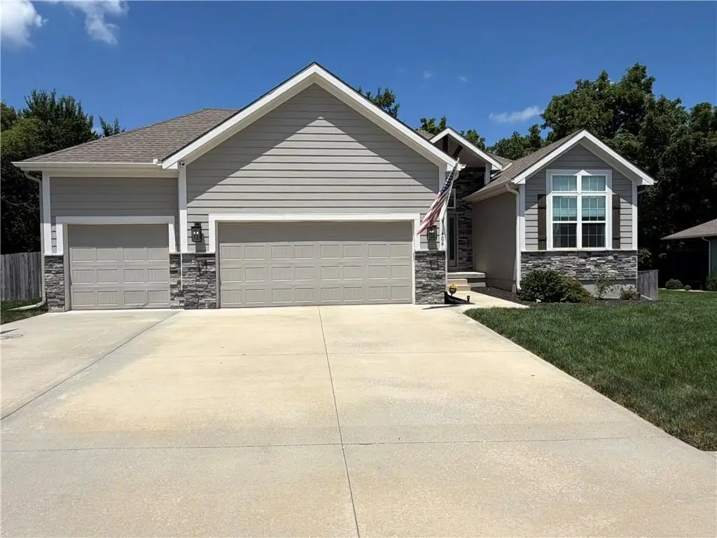 1406 NW Burr Oak Lane, Grain Valley, MO 64029 - #1