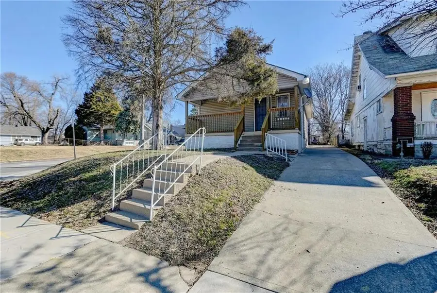 2301 Drury Avenue, Kansas City, MO 64127 - #2
