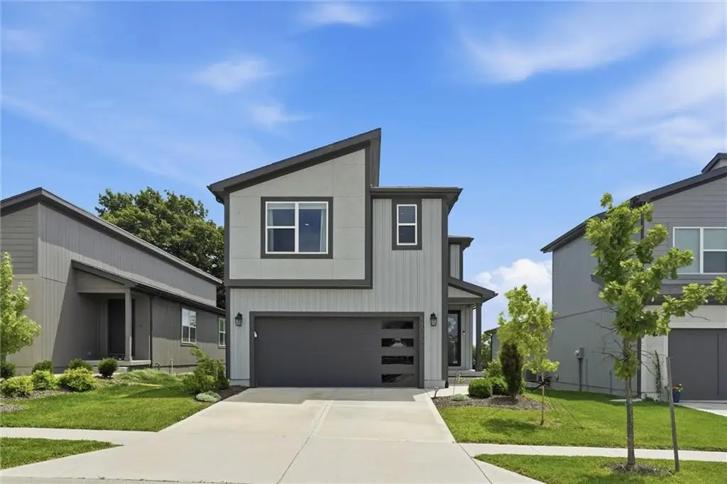 18025 Hauser Street, Overland Park, KS 66013 - #1