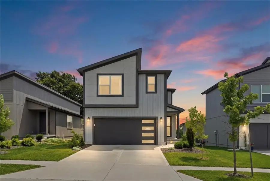 18025 Hauser Street, Overland Park, KS 66013 - #2