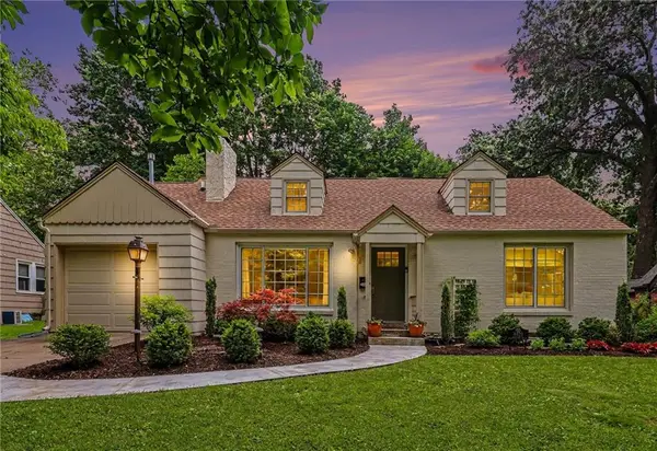 6923 Dearborn Street, Overland Park, KS 66204