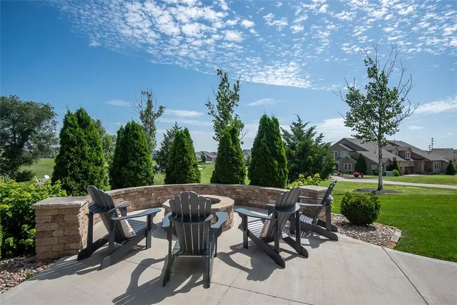 6627 Mccormick Drive, Shawnee, KS 66226 - #2