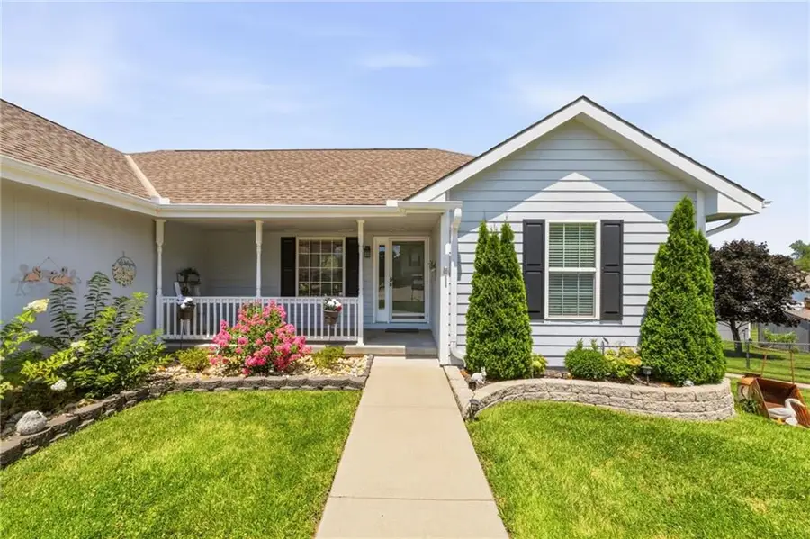 18616 Primrose Street, Smithville, MO 64089 - #2