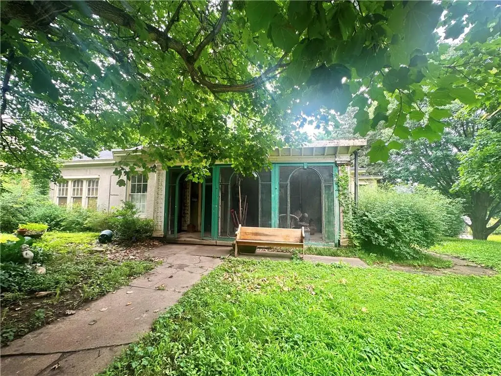 203 N 20th Street, Saint Joseph, MO 64501 - #1