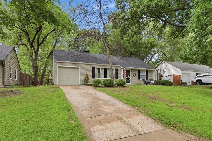 2800 W 78th Street, Prairie Village, KS 66208 - #3