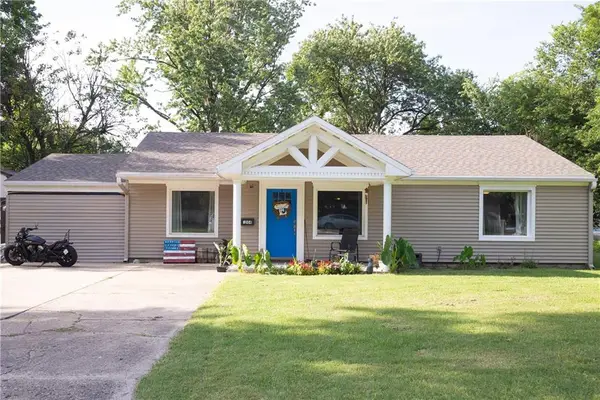 1004 E Main Street, Cherryvale, KS 67335
