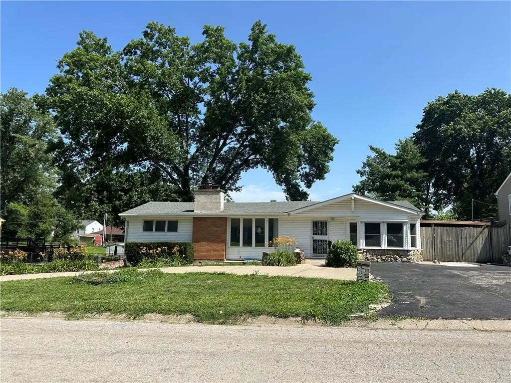 10520 E 28th Terrace S, Independence, MO 64052 - #1