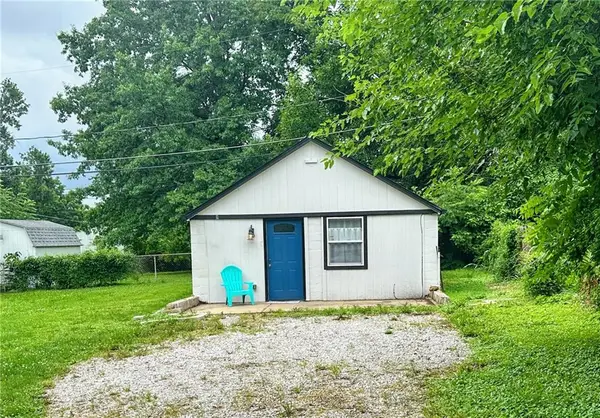1133 S Haden Street, Independence, MO 64050