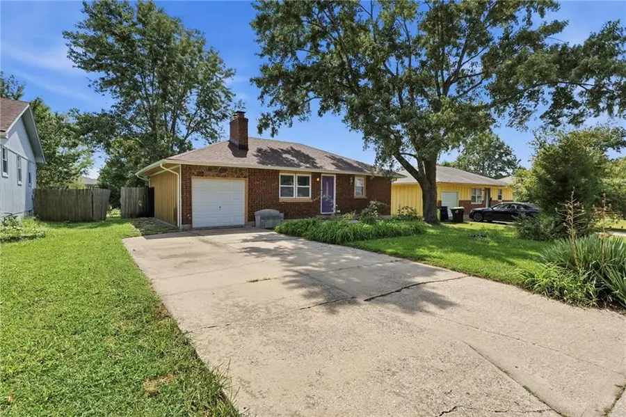 121 Brent Road, Belton, MO 64012 - #3