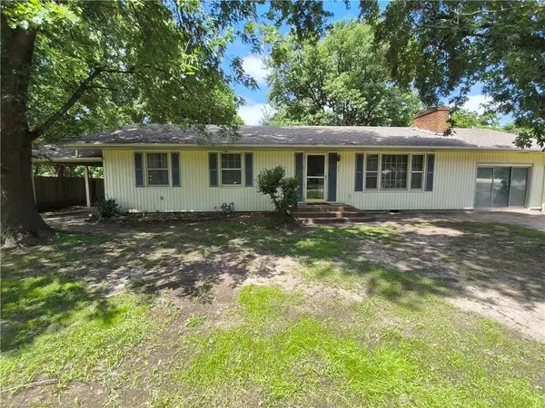 103 S Main Street, Saint Paul, KS 66771