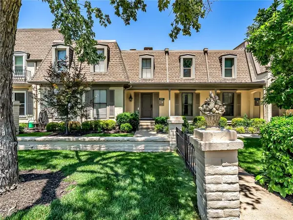 6634 W 109th Street #F, Overland Park, KS 66211
