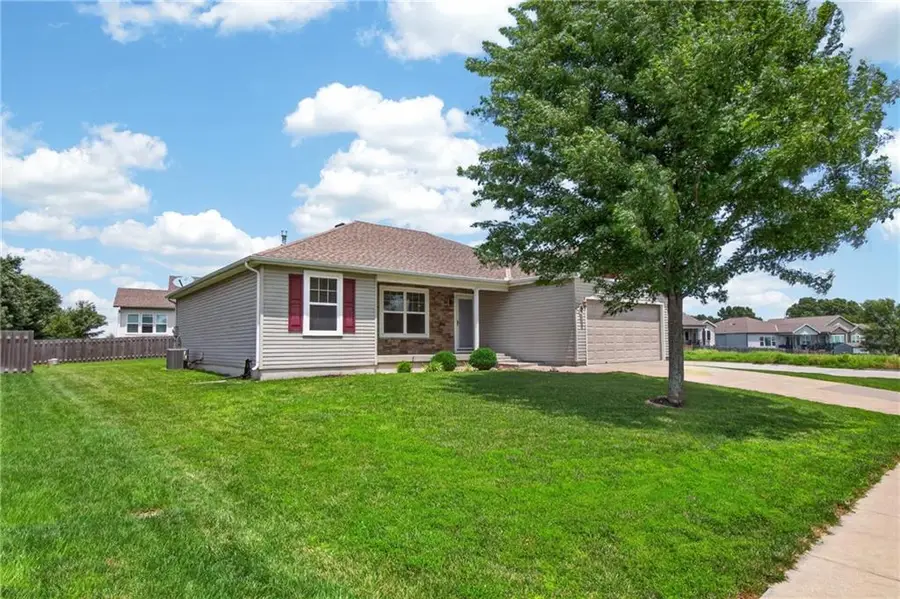 1200 SW Cornwall Road, Raymore, MO 64083 - #2