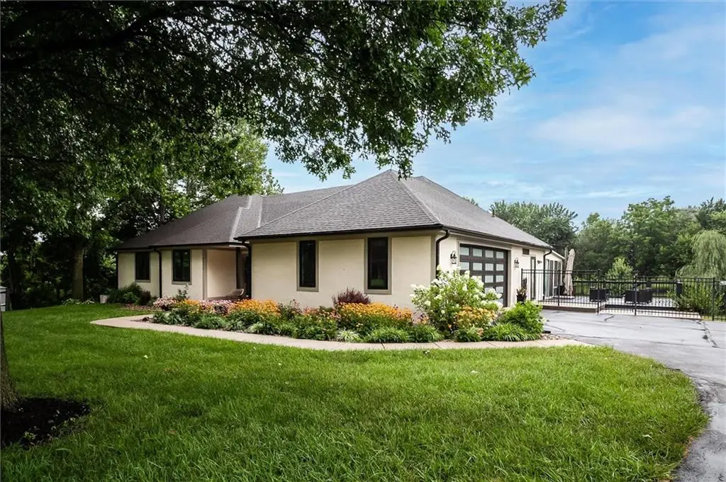 2212 E County Road H Highway, Liberty, MO 64068 - #1