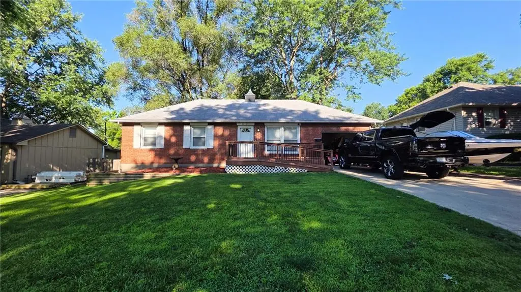 4216 S Cottage Avenue, Independence, MO 64055 - #1