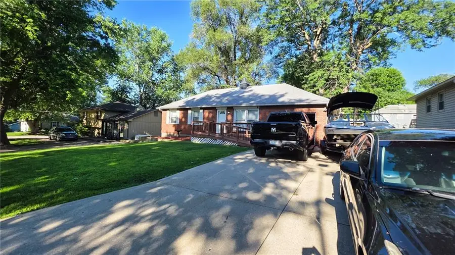 4216 S Cottage Avenue, Independence, MO 64055 - #3