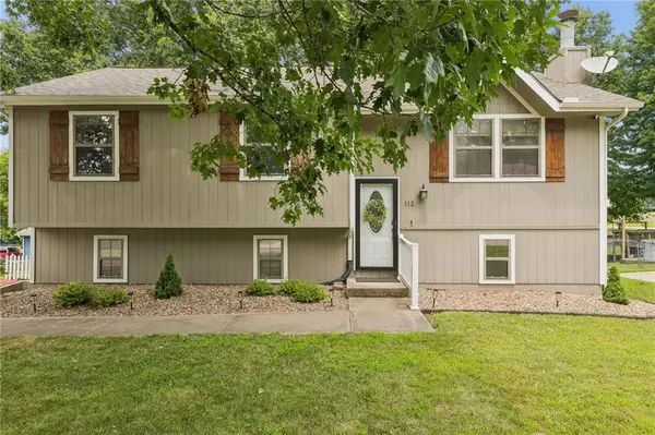 112 E Frank Street, Kearney, MO 64060