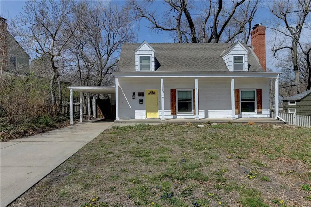5300 Sycamore Drive, Roeland Park, KS 66205 - #1