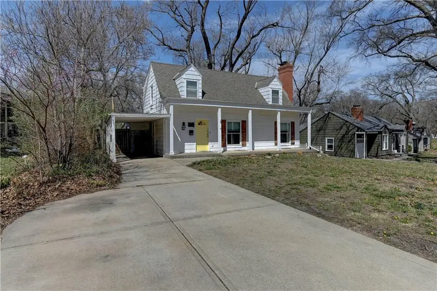 5300 Sycamore Drive, Roeland Park, KS 66205 - #3