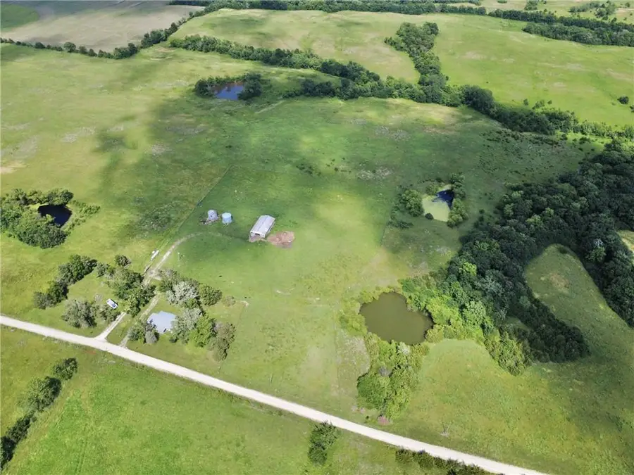 12161 Bluegrass Avenue, Mercer, MO 64661 - #3