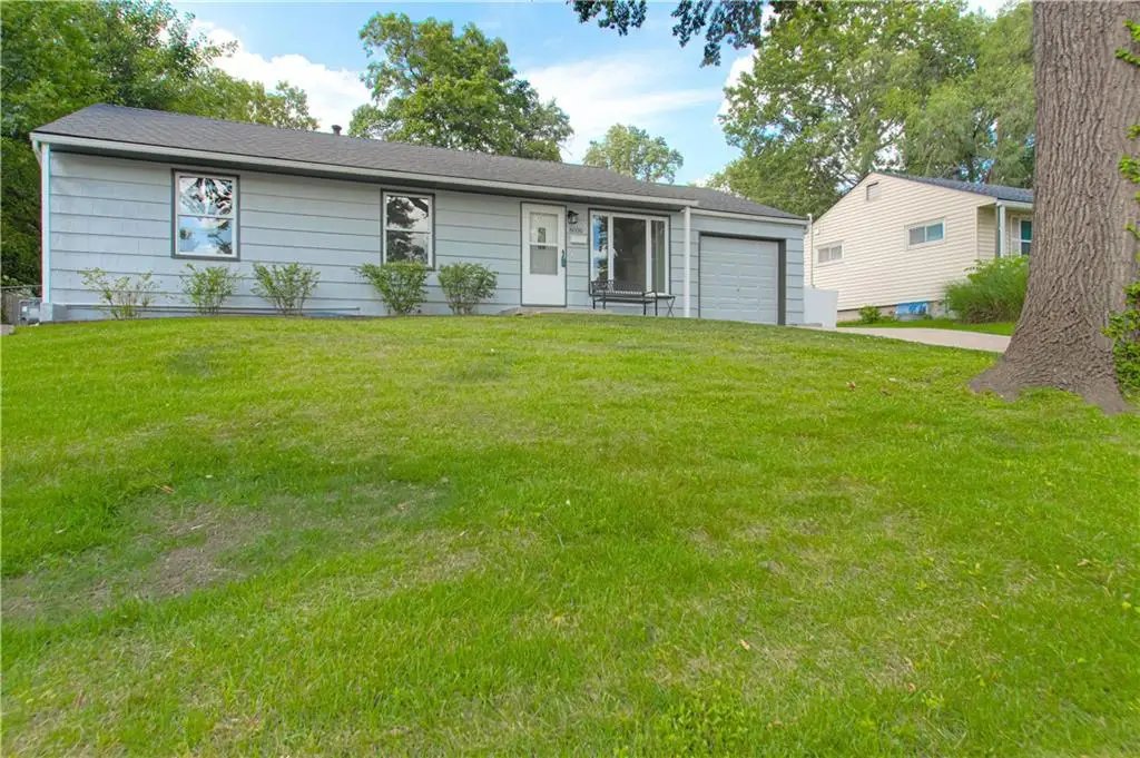 8000 W 85th Terrace, Overland Park, KS 66212 - #1